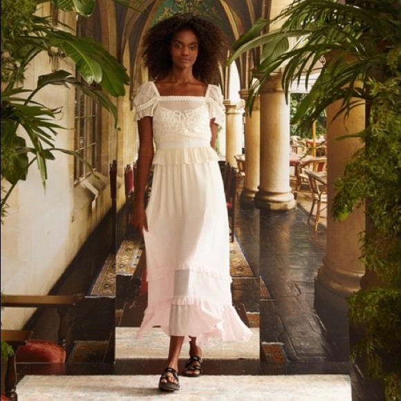 New!!! Never worn silk Nicole Miller beautiful top! - Picture 1 of 8